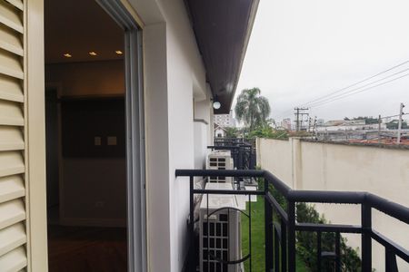 Casa de condomínio à venda com 320m², 7 quartos e 2 vagas Casa de condomínio à venda com 320m², 7 quartos e 2 vagasSuíte 4