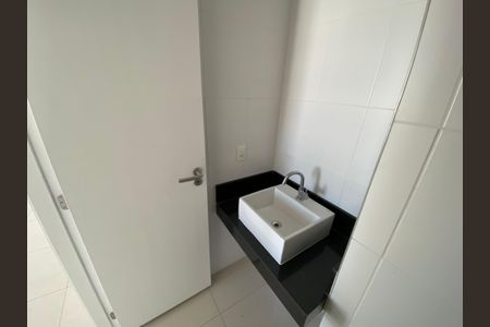 Apartamento à venda com 115m², 2 quartos e 1 vagaBanheiro Social