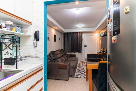 Apartamento à venda com 39m², 2 quartos e 1 vaga Apartamento à venda com 39m², 2 quartos e 1 vagaCozinha e Área de Serviço