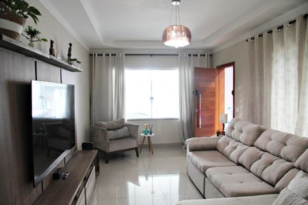 Casa à venda com 175m², 3 quartos e 4 vagasSala