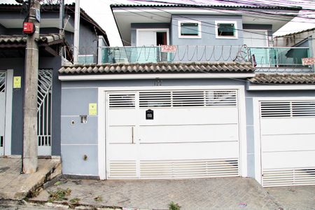 Casa à venda com 175m², 3 quartos e 4 vagasFachada