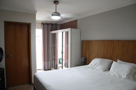 Casa à venda com 175m², 3 quartos e 4 vagasSuíte 01