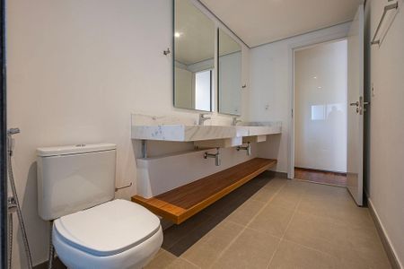 Apartamento à venda com 123m², 3 quartos e 1 vagaBanheiro da Suíte