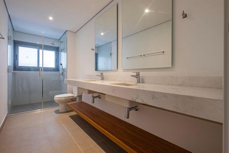 Apartamento à venda com 123m², 3 quartos e 1 vagaBanheiro da Suíte