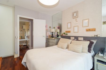 Apartamento à venda com 173m², 3 quartos e 3 vagasSuíte 1