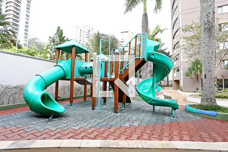 Apartamento à venda com 173m², 3 quartos e 3 vagasÁrea comum - Playground