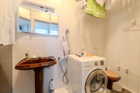 Apartamento à venda com 53m², 1 quarto e sem vagaBanheiro da Suíte 1