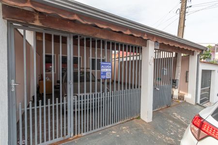 Casa para alugar com 150m², 2 quartos e 2 vagasFachada 