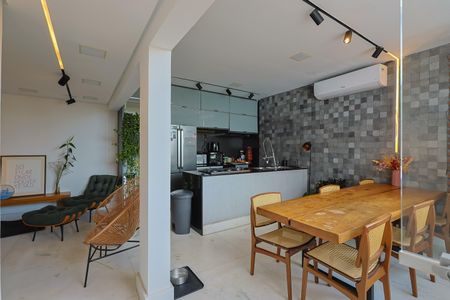 Apartamento à venda com 135m², 3 quartos e 2 vagas Apartamento à venda com 135m², 3 quartos e 2 vagasÁrea gourmet