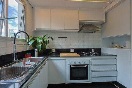 Apartamento à venda com 135m², 3 quartos e 2 vagas Apartamento à venda com 135m², 3 quartos e 2 vagasCozinha