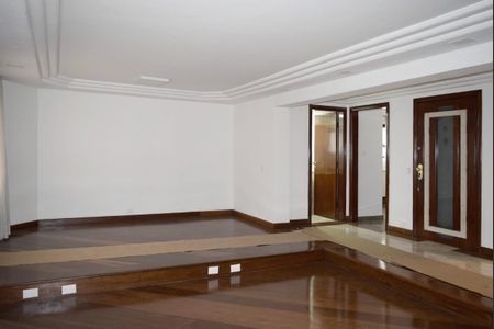 Apartamento para alugar com 389m², 3 quartos e 4 vagasSala