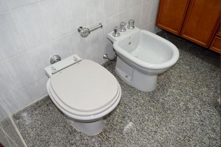 Apartamento para alugar com 389m², 3 quartos e 4 vagasBanheiro da Suíte 2