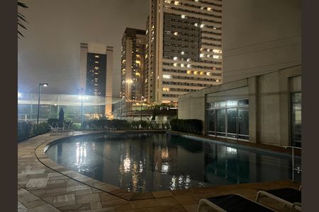 Apartamento à venda com 66m², 2 quartos e 1 vagaÁrea comum - Piscina