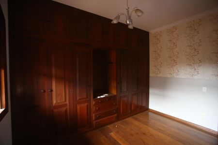 Casa para alugar com 720m², 4 quartos e 6 vagasQuarto 2