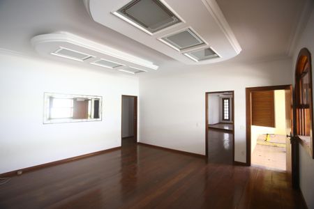 Casa para alugar com 720m², 4 quartos e 6 vagasSala de jantar