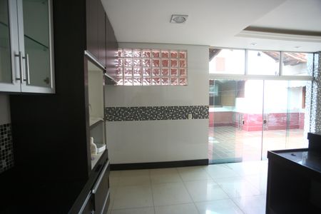 Casa para alugar com 720m², 4 quartos e 6 vagasÁrea comum