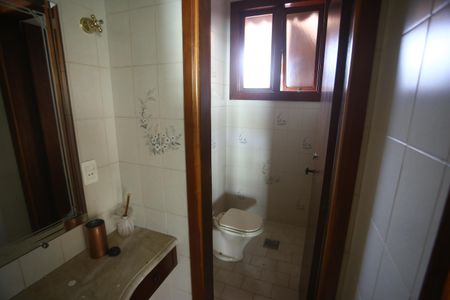 Casa para alugar com 720m², 4 quartos e 6 vagasLavabo