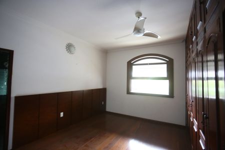 Casa para alugar com 720m², 4 quartos e 6 vagasSuíte 2