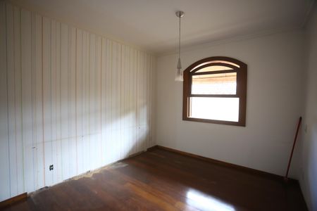 Casa para alugar com 720m², 4 quartos e 6 vagasQuarto 1