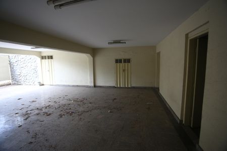 Casa para alugar com 720m², 4 quartos e 6 vagasÁrea comum