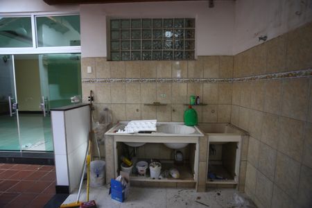 Casa para alugar com 720m², 4 quartos e 6 vagasArea de serviço