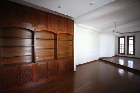 Casa para alugar com 720m², 4 quartos e 6 vagasSala