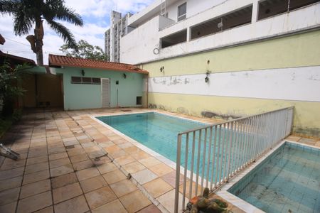 Casa para alugar com 720m², 4 quartos e 6 vagasÁrea comum