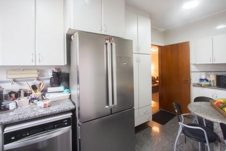 Apartamento para alugar com 163m², 4 quartos e 3 vagasCozinha