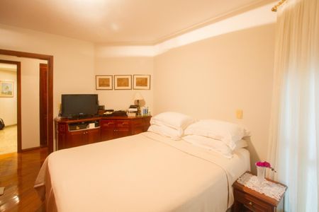 Apartamento para alugar com 163m², 4 quartos e 3 vagasSuíte