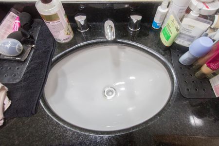 Apartamento para alugar com 163m², 4 quartos e 3 vagasBanheiro