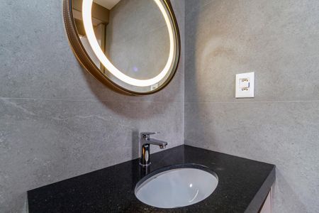 Apartamento para alugar com 75m², 2 quartos e 1 vaga Apartamento para alugar com 75m², 2 quartos e 1 vagaBanheiro da Suíte