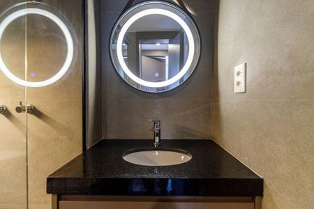 Apartamento para alugar com 75m², 2 quartos e 1 vaga Apartamento para alugar com 75m², 2 quartos e 1 vagaBanheiro Social