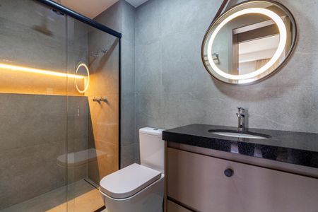 Apartamento para alugar com 75m², 2 quartos e 1 vaga Apartamento para alugar com 75m², 2 quartos e 1 vagaBanheiro da Suíte