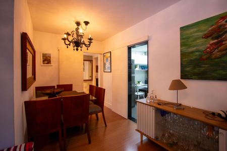 Apartamento à venda com 85m², 2 quartos e 1 vaga Apartamento à venda com 85m², 2 quartos e 1 vagaSala