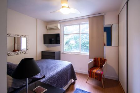 Apartamento à venda com 85m², 2 quartos e 1 vaga Apartamento à venda com 85m², 2 quartos e 1 vagaSuíte