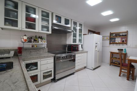 Apartamento à venda com 140m², 3 quartos e 2 vagasCozinha