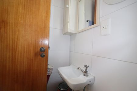 Apartamento à venda com 140m², 3 quartos e 2 vagasBanheiro de Serviço