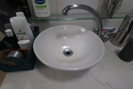 Apartamento à venda com 140m², 3 quartos e 2 vagasBanheirio Quarto 1 suíte