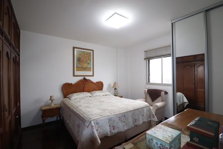 Apartamento à venda com 140m², 3 quartos e 2 vagasQuarto 1 suíte