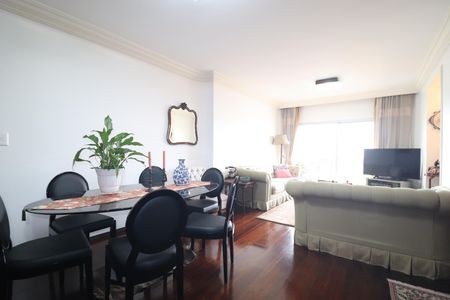 Apartamento à venda com 140m², 3 quartos e 2 vagasSala