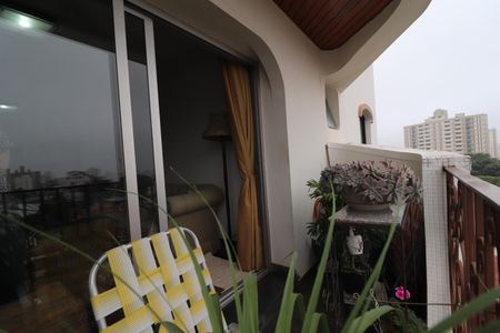 Apartamento à venda com 140m², 3 quartos e 2 vagasVaranda Sala