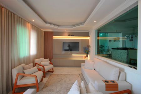 Casa à venda com 360m², 6 quartos e 3 vagasSala