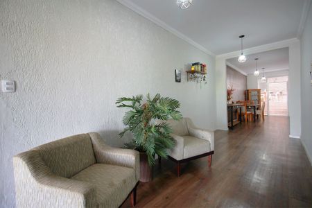 Casa à venda com 360m², 6 quartos e 3 vagas Sala  Corredor lateral