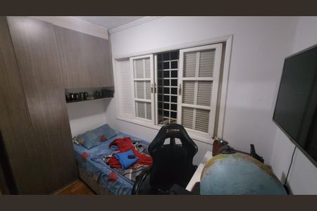 Casa à venda com 210m², 4 quartos e 2 vagas Casa à venda com 210m², 4 quartos e 2 vagasQuarto 3