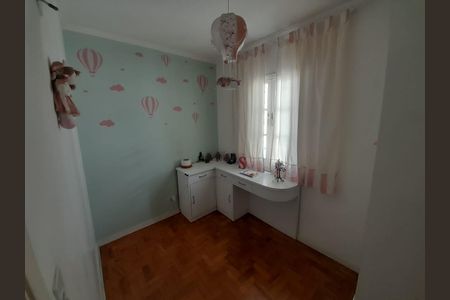 Casa à venda com 210m², 4 quartos e 2 vagas Casa à venda com 210m², 4 quartos e 2 vagasQuarto 2