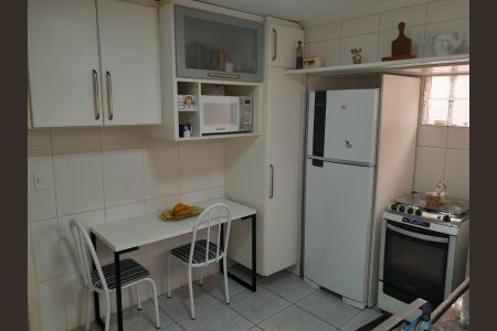 Casa à venda com 210m², 4 quartos e 2 vagas Casa à venda com 210m², 4 quartos e 2 vagasCozinha