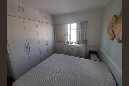 Casa à venda com 210m², 4 quartos e 2 vagas Casa à venda com 210m², 4 quartos e 2 vagasQuarto 1