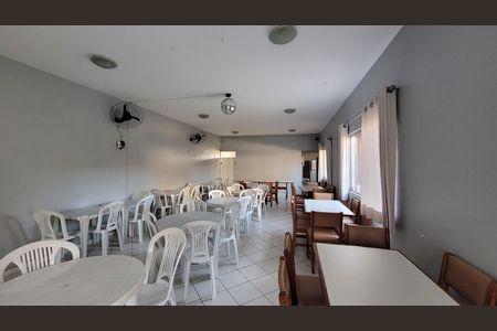 Apartamento para alugar com 52m², 2 quartos e 1 vaga Apartamento para alugar com 52m², 2 quartos e 1 vagaÁrea comum - Salão de festas