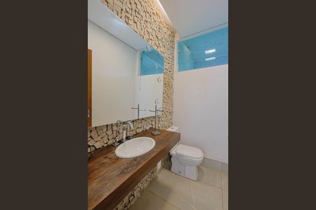 Casa de condomínio à venda com 510m², 4 quartos e 3 vagasLavabo