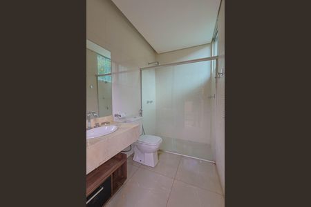 Casa de condomínio à venda com 510m², 4 quartos e 3 vagasBanheiro 1